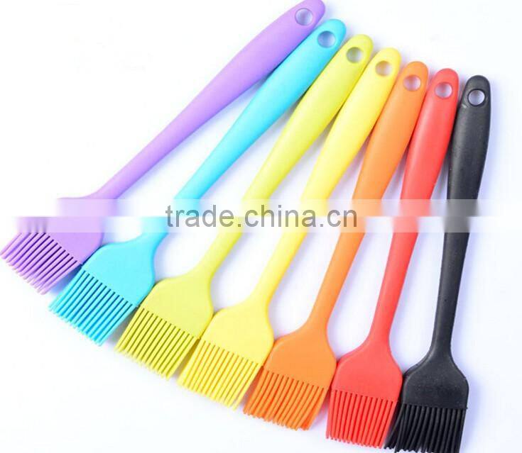 green flat high temperature resistant silicone barbecue brush,silicone rubber BBQ cleaning basting brushes