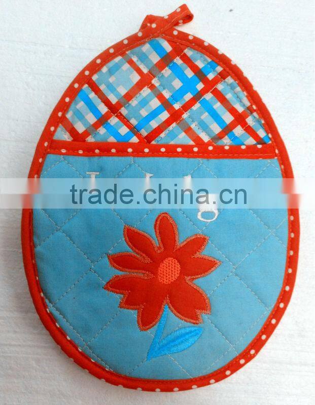 Beautiful embroider pot holder, flower design