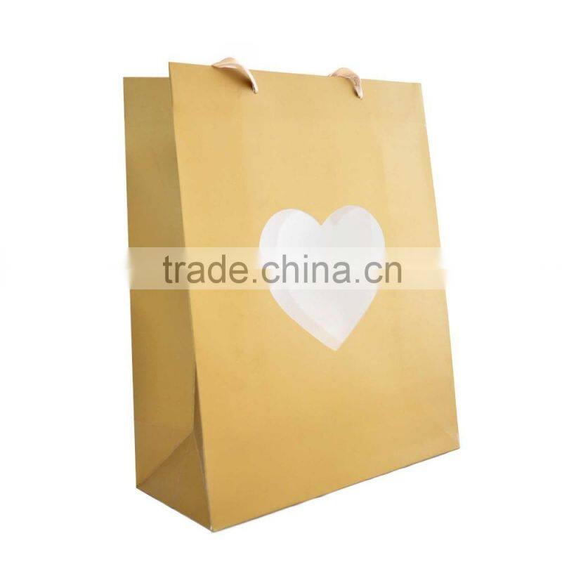 Custom Heart Gift Paper Bag /Promotional Gift Paper Bag With Your Logo
