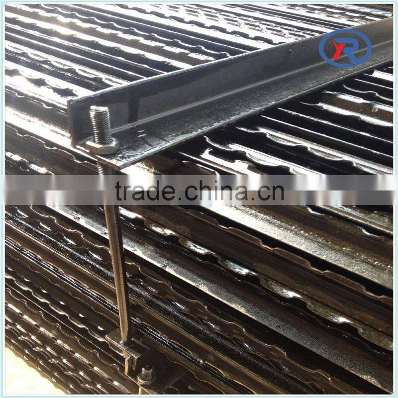 metal y shaped fence post