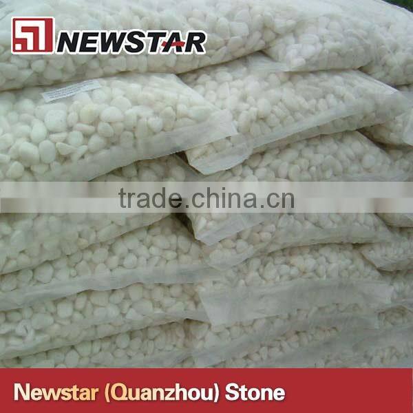 Newstar Landscaping White pea gravel