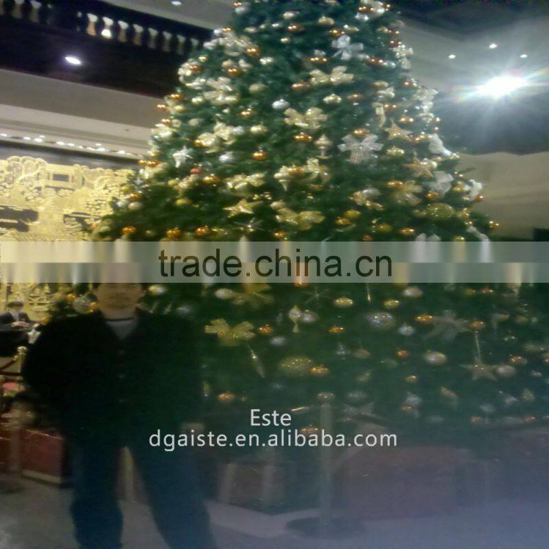 Home and outdoor garden edging decoration artificial large 3D LED Christmas Tree