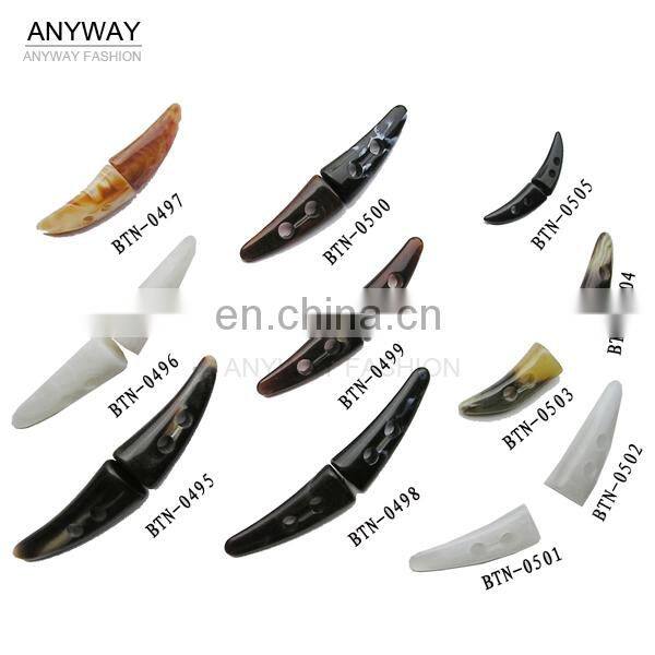 Plastic toggles for clothing