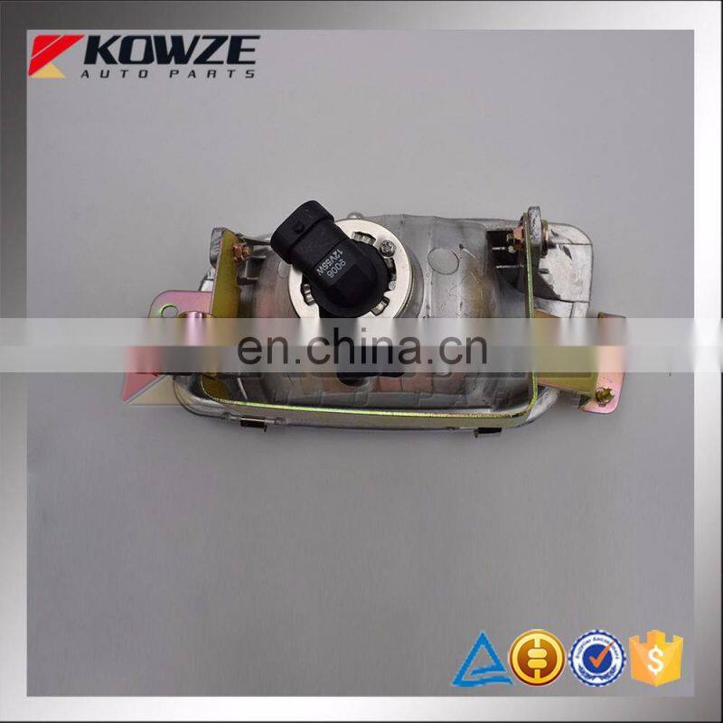 Fog Lamp For Mitsubishi Pajero Montero MR508189 MN136353 MR508190 MN136354