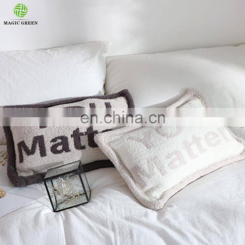 in stock wholesale zero defect super soft 100% polyester micro feather yarn knit baby room travel throw blanket pillow cushion