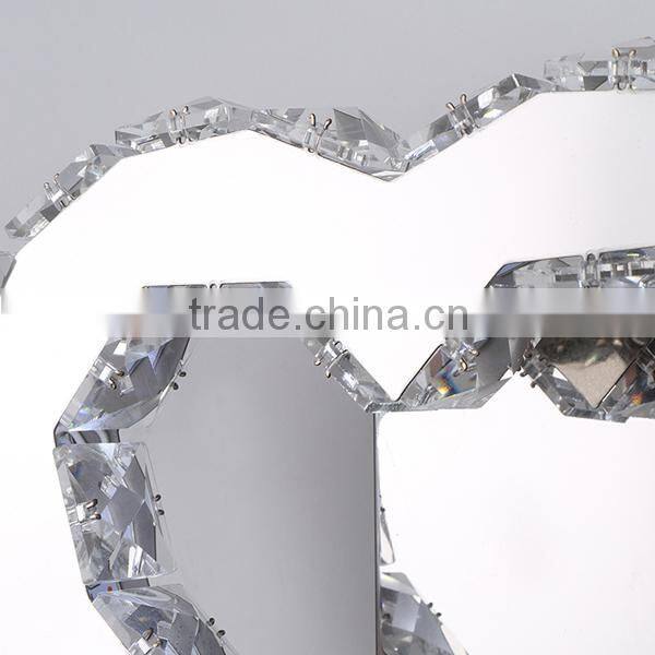 lovely heart shaped crystal wall lamp