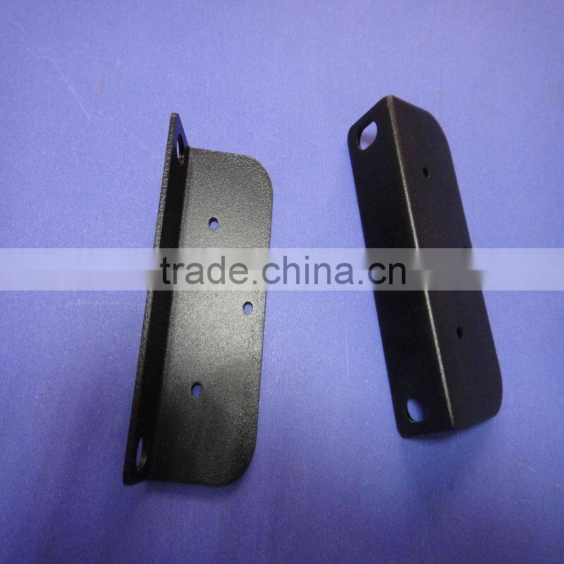 Powder coating white welding brackets for table