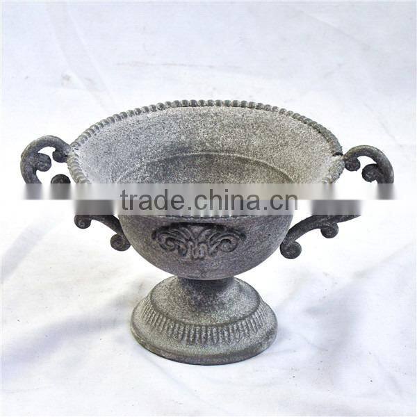 Vintage garden planter rustic metal urn wholesale