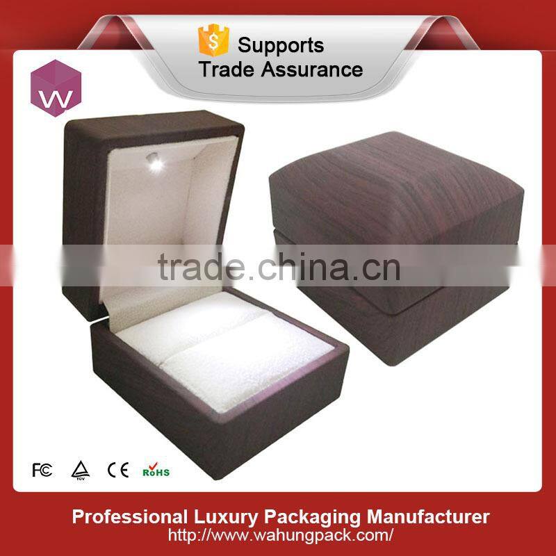 Quality Customized Logo Pu Leather Jewelry Ring Box With Led Light