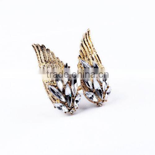 Fashionable unique design exaggerated blue eyes finger ring for women