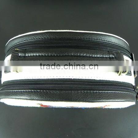 2016 Latest Owl Embroidery Handbag and Messenger bag for Sale