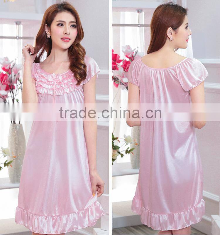 Summer is pure and fresh and transparent silk condole belt nightgown