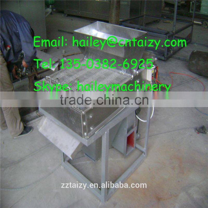 Taizy roasted peanut red skin peeling machine /dry peanut skin peeling machine