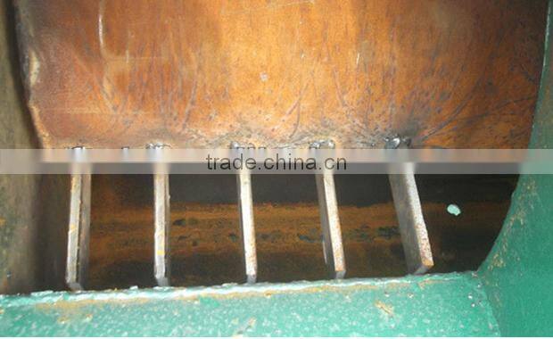 Label removing machine