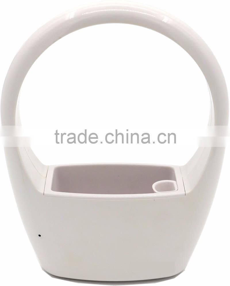 Indoor Desktop Planter integrated with LED Grow Lighting