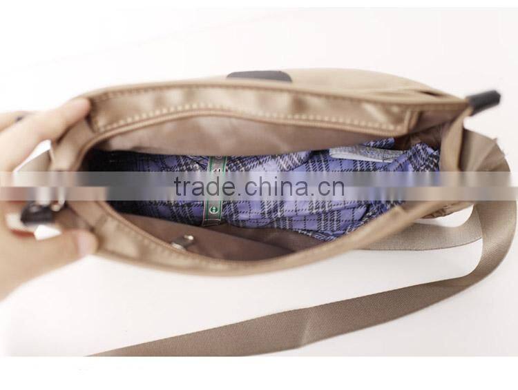 New fashion nylon messenger bag wholesale