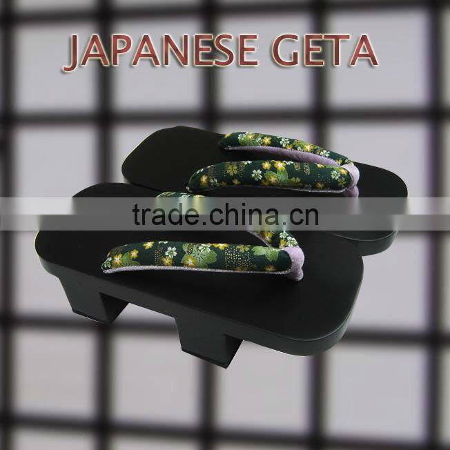 Traditional Lacquered Geta Sandals