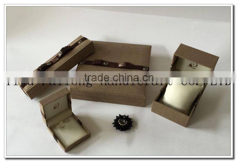 2016 popular plastic jewelry boxes manufacturer with high quality