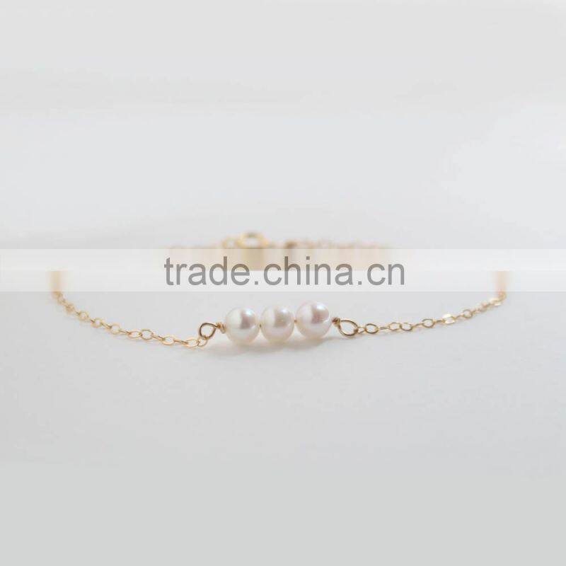 Dainty jewelry gold chain bracelet fake pearl bracelet wholesale