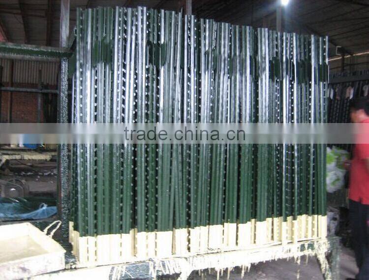 Bitumen Painted Green Color Studded T Post