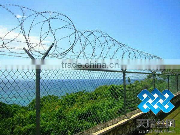 Tension wire chain link fence
