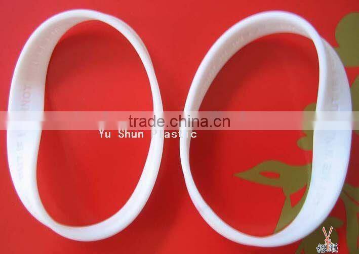 OEM white color silicone wristband