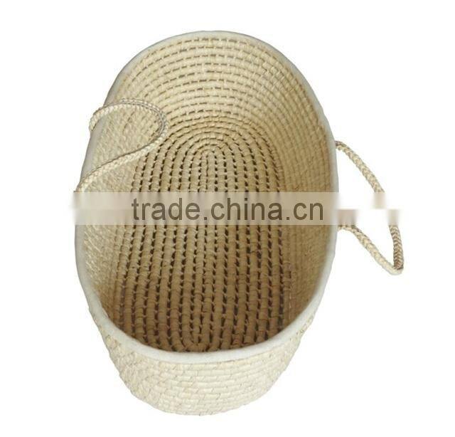 Hand woven maize straw portable baby carrier basket for baby sleeping