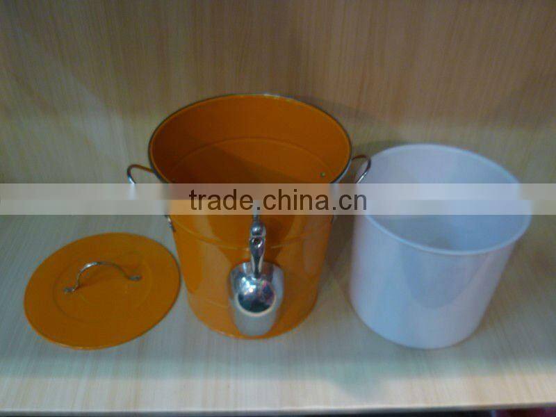 Galvanized Metal Ice Bucket with Lid