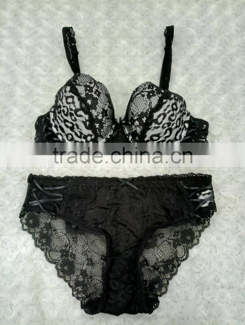 Fashion new design sexy purple and black sexy fancy bra panty set