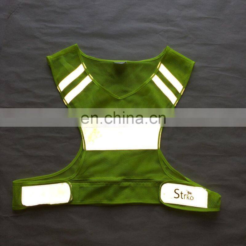 2017 wholesale night yellow mesh reflective running vest with pocket