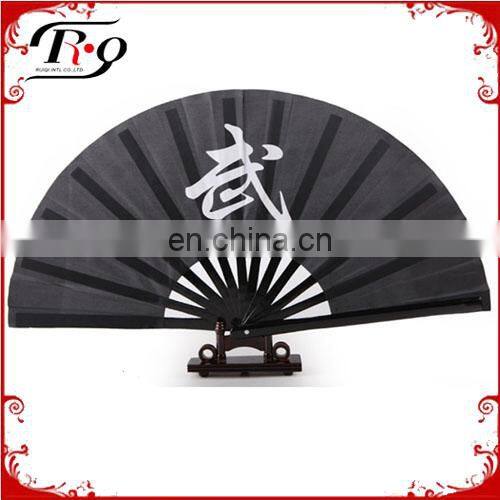 red chinese Wushu kungfu fans