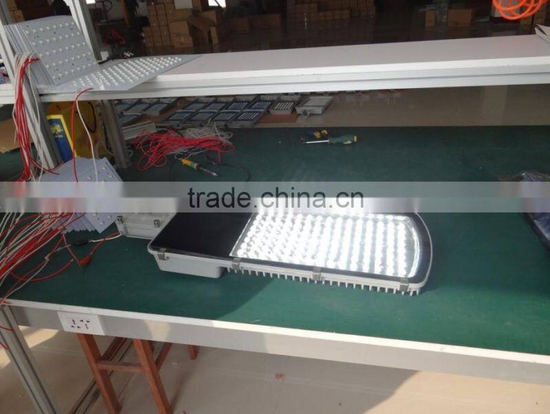 200W Wind Turbine Wind Solar Street Light Hybrid