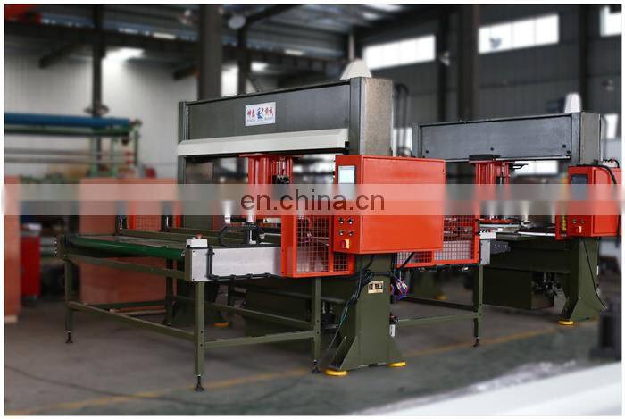 Traveling Head Hydraulic Die Cutting Press machine