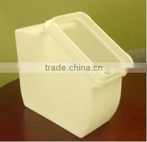 Agricultural water tank sprayer water tank made by rotational mould