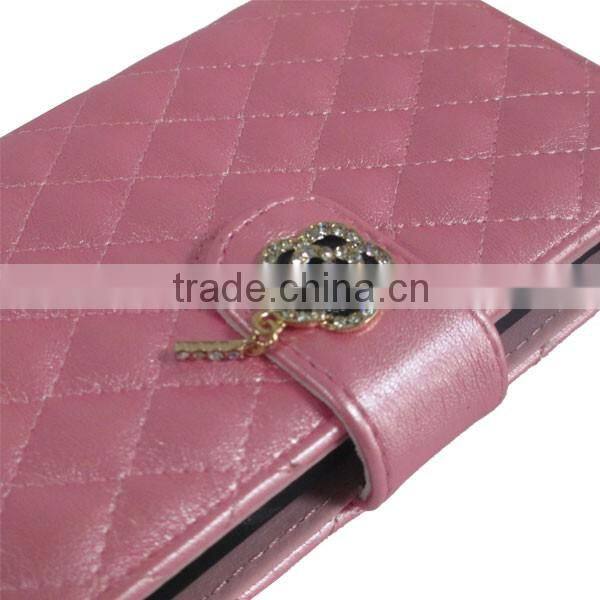 Flip Quilted Case for LG Optimus L9 ii D605 with Chain Wristlet