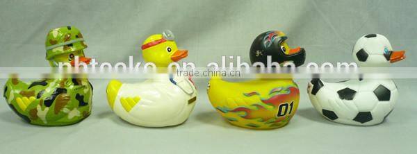 Eco-friendly gifts OEM rubber bath duck baby tub swimming duck toy