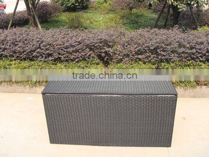 Outdoor garden storage box