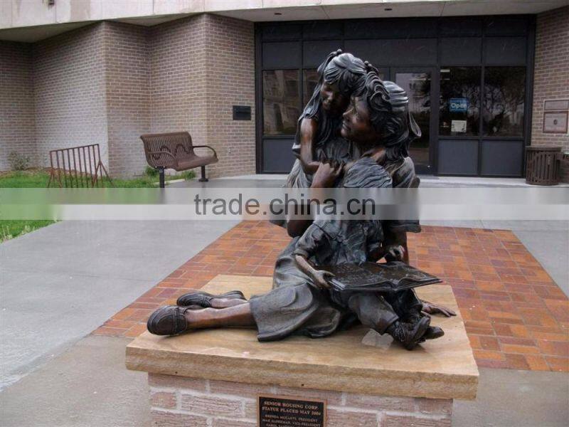 Garden decoration Mom and children reading life bronze sculpture