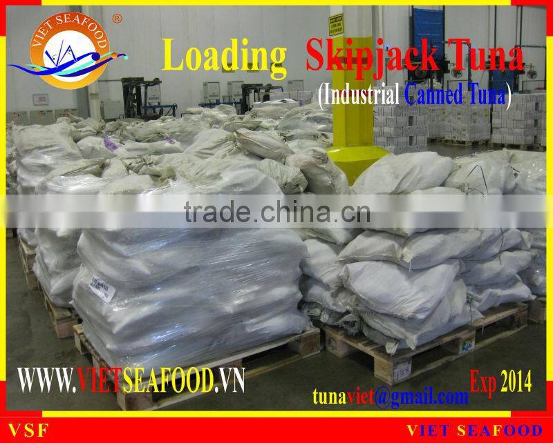 LOADING SKIPJACK TUNA W/R