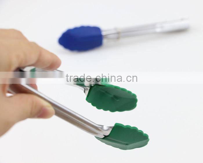 Heat Resistant Silicone Food Tongs Kitchen Tongs ,Silicone Function of food tongs