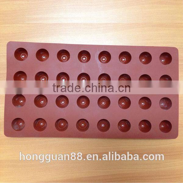 Microwave silicone cake molds for cake decorating