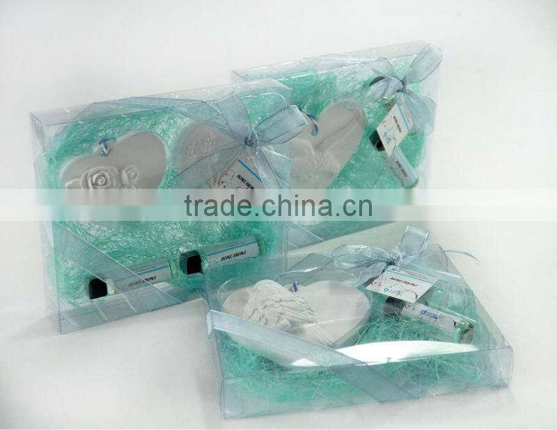 Scented plaster decoration with fragrance oil