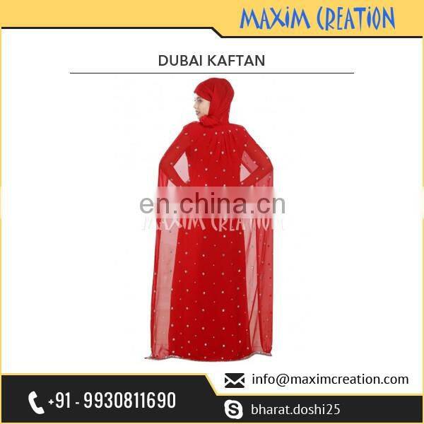 Eye Catching Kaftan Having Modern Artwork on it Available at Fair Rate