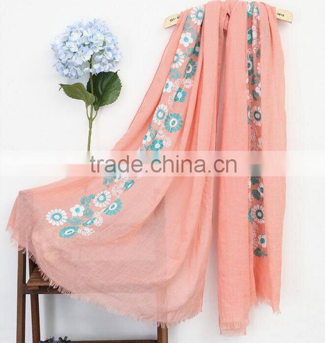 Best Selling Korean Fashion Girl Maxi Small Flower Embroidery Shawl Scarf