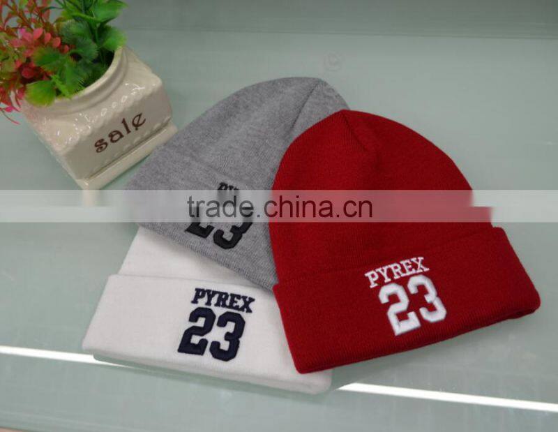 Custom Knitted Acrylic Beanie Hat With Embroidery labels
