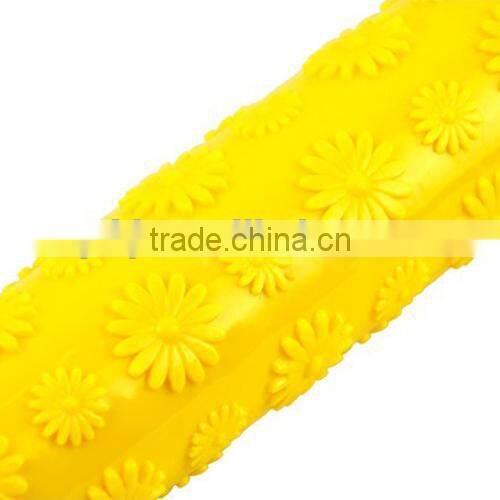 Reposteria Kitchen Non-Stick Embossed daisy Plastic Rolling Pin Fondant decorating Dough Roller baking tool