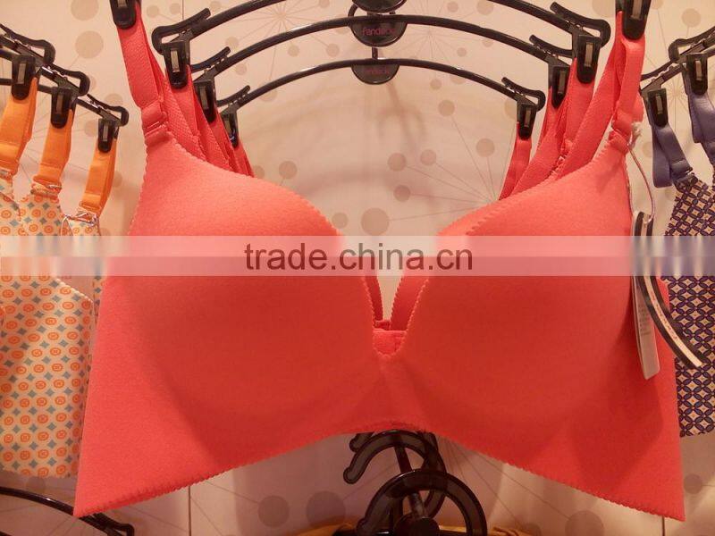 Ultrasonic lace machine for bra cup