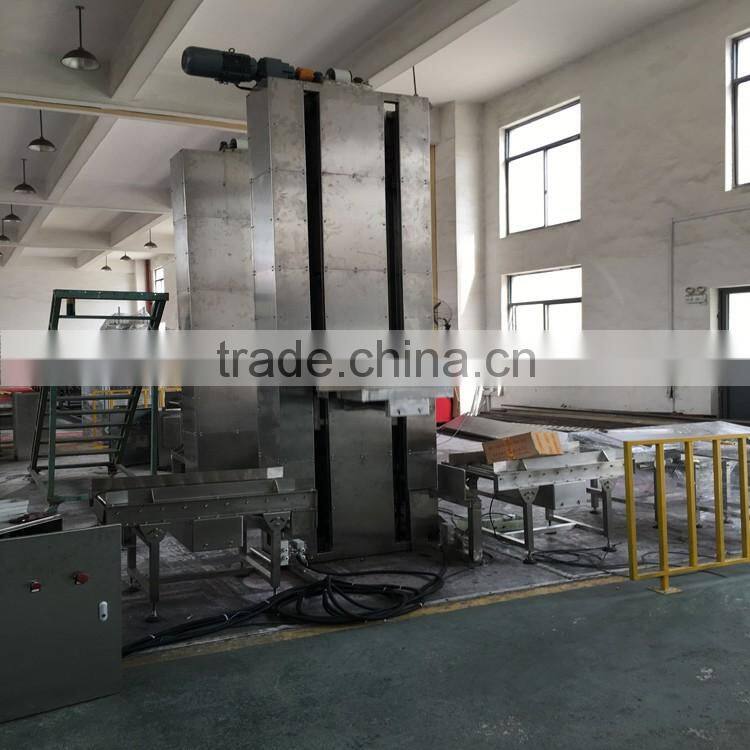 Box Elevating Conveyor Vertical