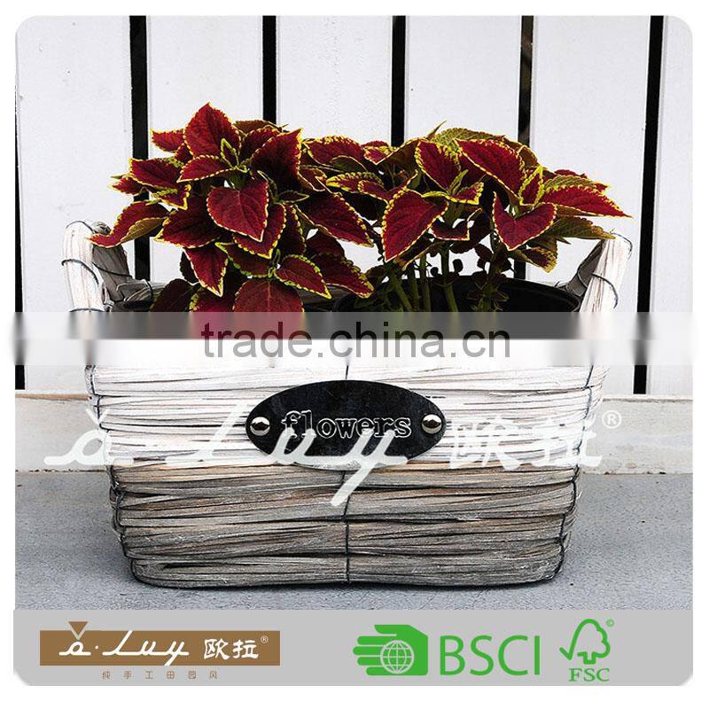 rectangle white and gray color wooden chip basket set