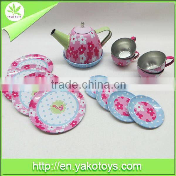 Battery operated plastic pigeon toy with light and music